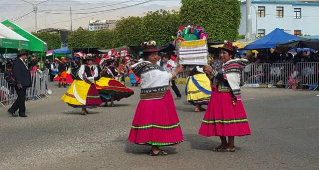 Moquegua celebró su 477 aniversario al ritmo de danzas en su colorido Corso de la Amistad [FOTOS]