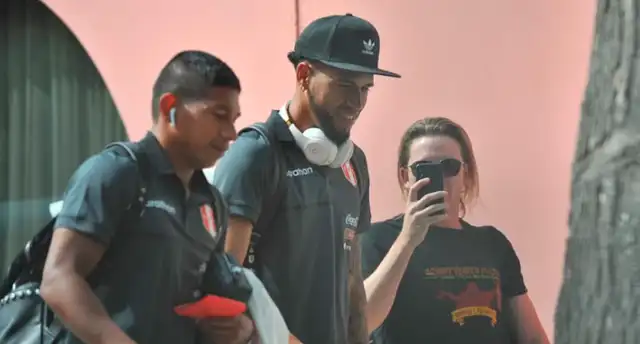 Selección peruana llegó a Arequipa para su partido contra Costa Rica  [FOTOS y VIDEO]