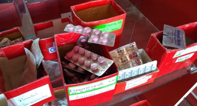Hallan medicinas vencidas en farmacia clandestina de Tacna