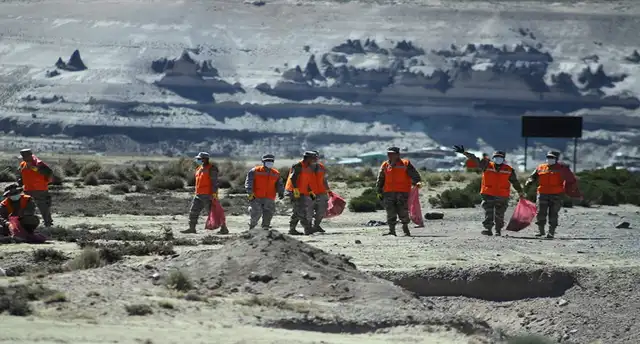 Arequipa: Recogen 22 toneladas de basura de reserva de Salinas y Aguada Blanca [FOTOS y VIDEO]