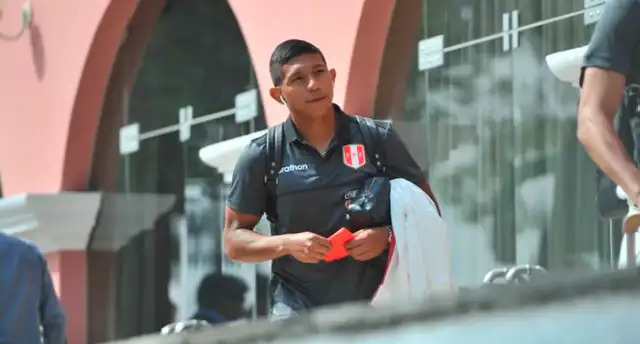 Selección peruana llegó a Arequipa para su partido contra Costa Rica  [FOTOS y VIDEO]