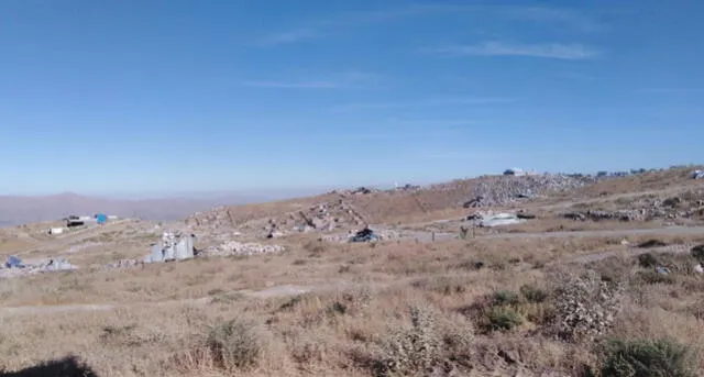 Arequipa: desalojan a más de 200 familias de El Cebollar en Paucarpata [FOTOS y VIDEO]