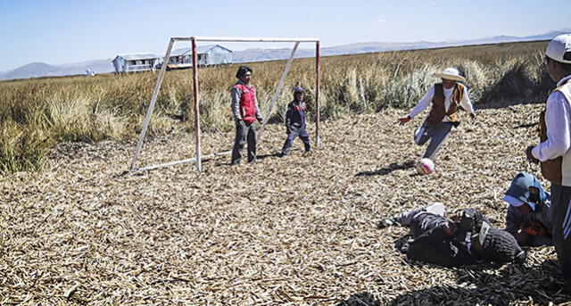Así retratan 20 niños y adolescentes su vida en las islas del lago Titicaca en Puno [FOTOS]