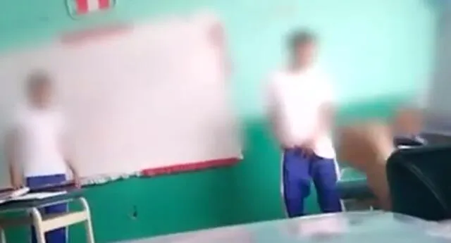 Profesor es acusado de incentivar pelea entre dos alumnos durante sesión de clases