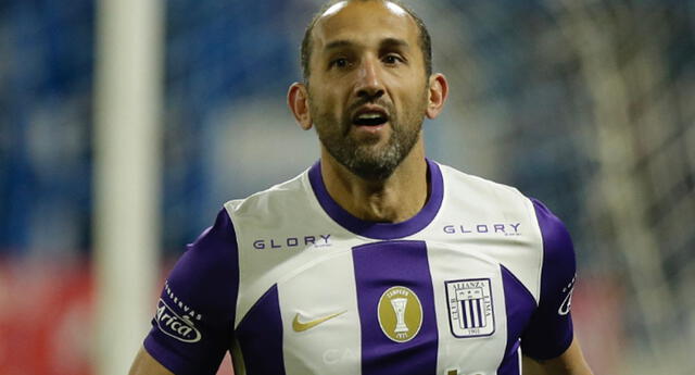 Hernán Barcos ya es el máximo goleador extranjero de toda la historia de Alianza Lima. Foto: La República