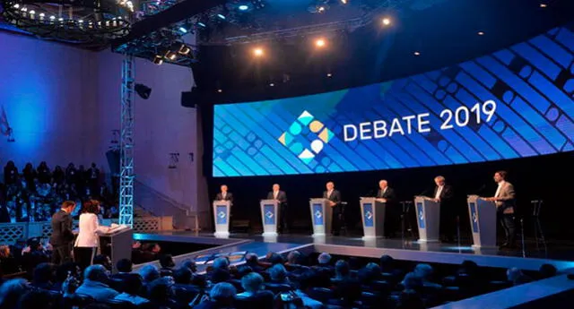 Vista general del debate en la Universidad Nacional del Litoral. Foto: EFE