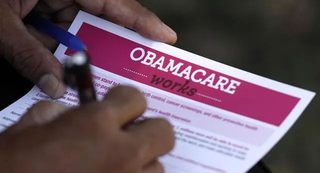 La Ley de Sanidad Asequible, o Obamacare, extiende la cobertura sanitaria a 32 millones de estadounidenses que actualmente no tienen seguro