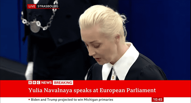 Yulia Navalnaya se pronunció en el Parlamento Europeo. Foto: Captura BBC.    