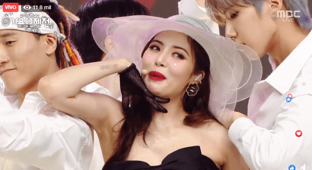 HyunA cantó 'FLOWER SHOWER' en el MBC Gayo Daejejeon 2019.