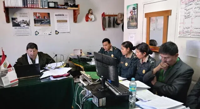 Piden cinco meses de prisión para policías que bebieron alcohol en comisaría de Cusco [VIDEO]