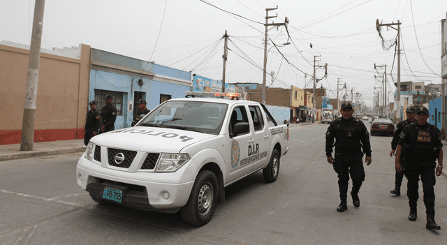 Trujillo: PNP detuvo a sujetos y recuperó vehículo robado en la Esperanza