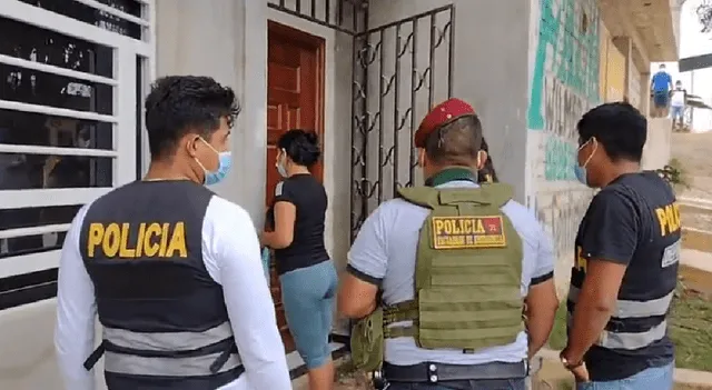 Efectivos policiales llegaron a la vivienda de Dios Benites. Foto: En Vivo Dtumbes Noticias