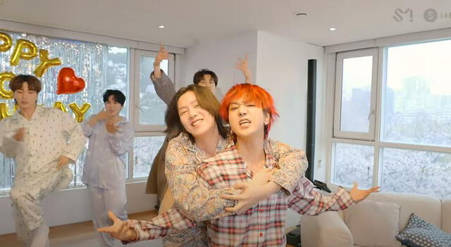 Yesung imitando a Heechul en "‘House party’ special video - House version”. Foto: Label SJ