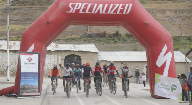 Arequipa. Doce ciclista de diferentes partes del país llegaron a Lluta, en la provincia de Caylloma.