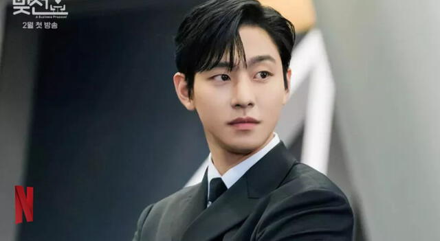  Ahn Hyo Seop en su personaje de la serie 'Propuesta laboral'. Foto: Netflix.   