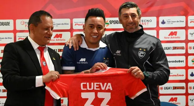 Christian Cueva utilizará el número 33 en Cienciano. Foto: Cienciano.   