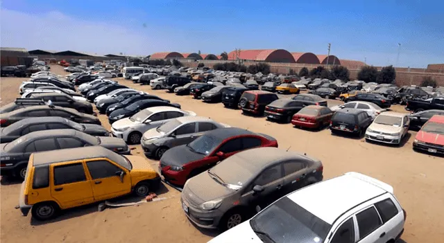Autos enviados al depósito. Foto: CDN Autos enviados al depósito. Foto: CDN