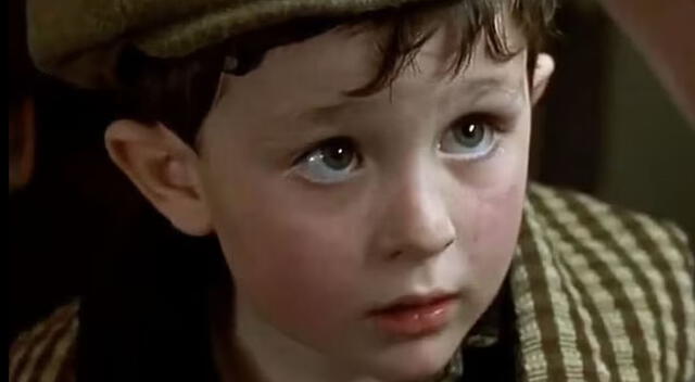 Reece Thompson dio vida al 'niño irlandés' en Titanic. Foto: Compañías Productora	20th Century Fox