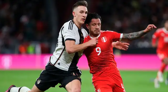 Lapadula exigió más a los defensas alemanes que Ruidíaz. Foto: EFE Lapadula exigió más a los defensas alemanes que Ruidíaz. Foto: EFE