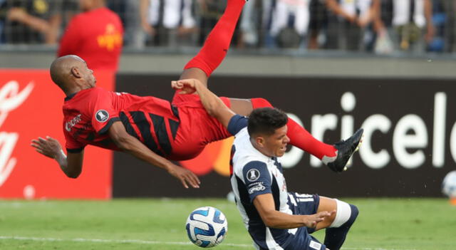 Jesús Castillo fue titular contra Atlético Paranaense por Copa Libertadores. Foto: EFE.   