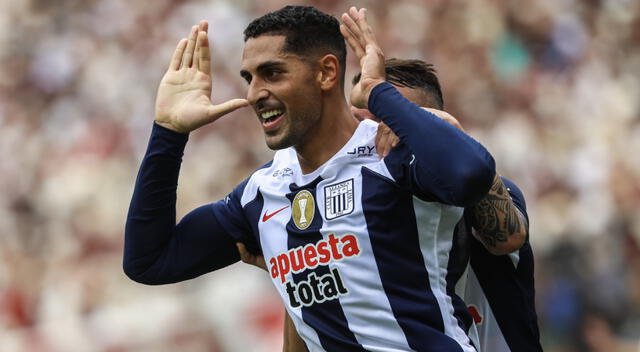 Así celebró Pablo Sabbag su gol ante Universitario en el Monumental por el Torneo Apertura. Foto: Alianza Lima   