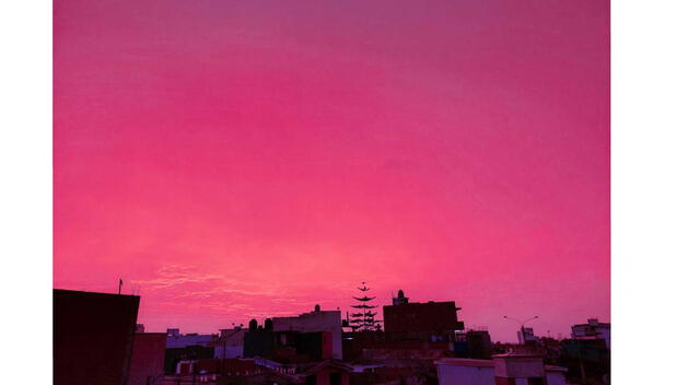 El cielo rojo en Lima causa intriga entre ciudadanos. Foto: La República   