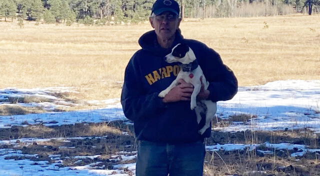  Rich Moore y su perro Finney disfrutaban de caminatas por el estado de Colorado. Foto: Dana Holby/Outside   