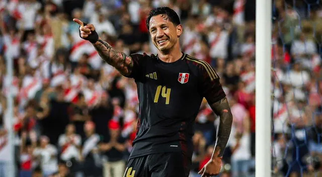 Gianluca Lapadula llegó a los 10 tantos con la Bicolor. Foto: Selección peruana   