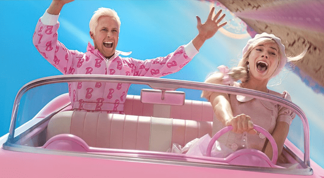 Ryan Gosling y Margot Robbie, protagonizaron 'Barbie', la película más taquillera del 2023.   