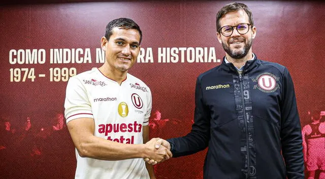 Jairo Vélez será el segundo ecuatoriano de la historia en Universitario. Foto: Universitario/X   