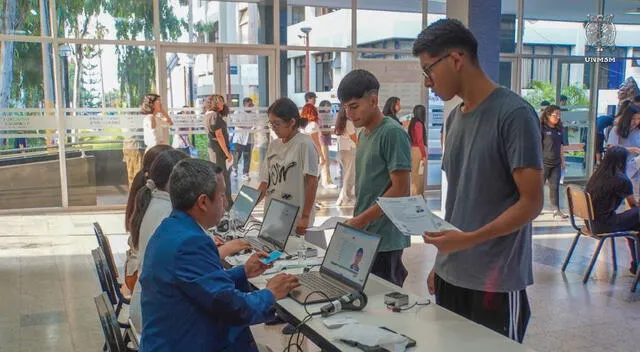  Los postulantes deben completar su registro en la Oficina Central de Admisiones