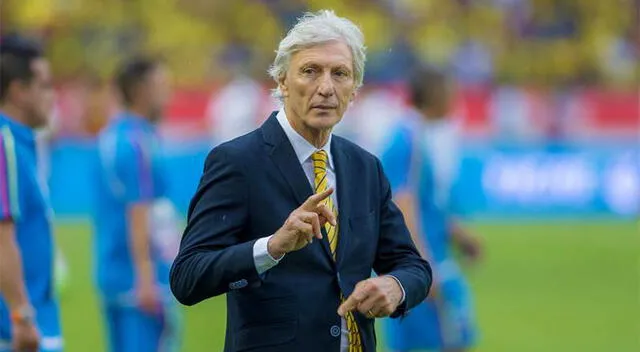 Néstor Pékerman dirigió a Colombia en los Mundiales Brasil 2014 y Rusia 2018. Foto: AFP.   