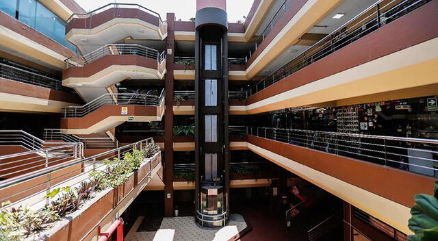 En los años 90, el auge del anime al Perú transformó el centro comercial Arenales. Foto: Revista Tour Gourmet.    