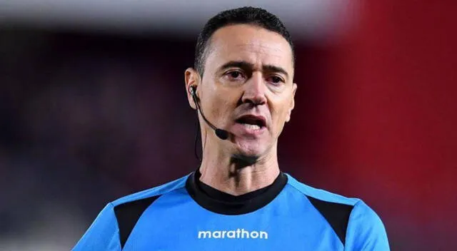 Wilmar Roldán es uno de los árbitros más experimentados del continente. Foto: AFP   