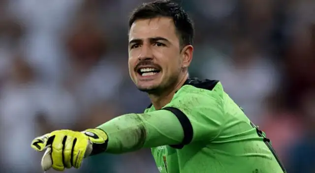 Guillermo Viscarra llegó a Alianza Lima tras su destacado paso por The Strongest de Bolivia. Foto: AFP   