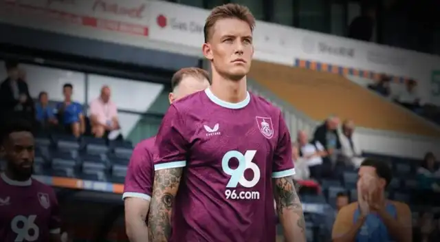 Oliver Sonne llegó a la Premier League tras su buen paso por el fútbol de Dinamarca. Foto: Burnley FC   