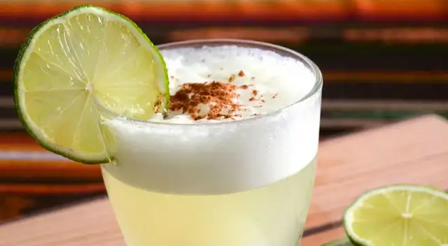 El Pisco Sour es una de las bebidas más representativas del Perú.
