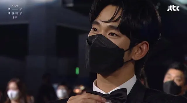 Kim Soo Hyun en los Baeksang Arts Awards 2021. Foto: captura