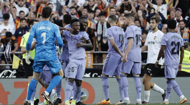  Vinicius Jr no toleró los insultos racistas de los hinchas del Valencia. Foto: difusión   