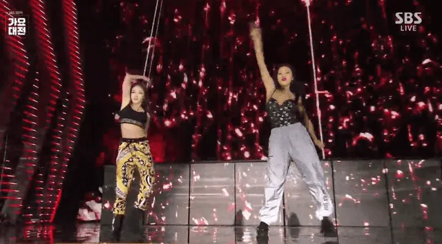 ChungHa x Hwasa bailaron al ritmo de Mi Gente