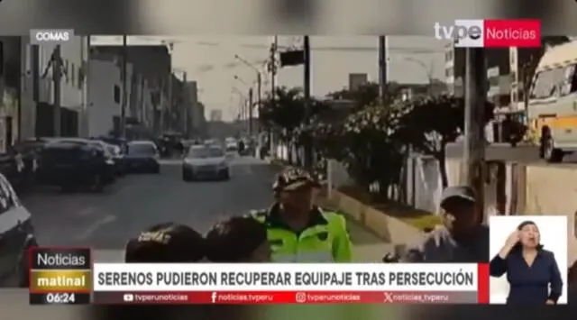 Taxista aseguró que no se dio cuenta que la pasajera no subió al vehículo. Foto: Captura TVPerú   