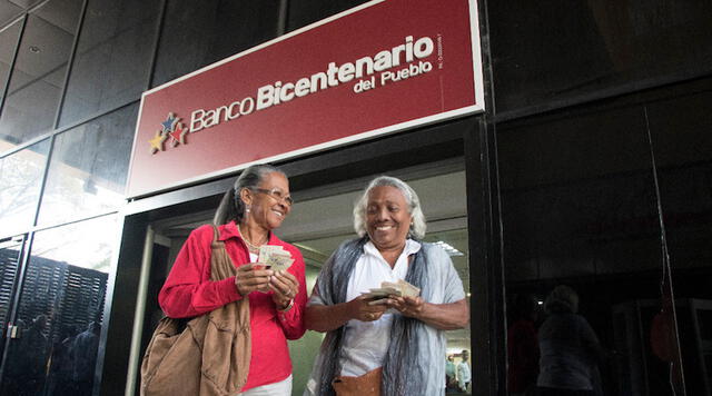 Puedes consultar tu saldo disponible a través de los canales digitales del Banco Bicentenario. Foto: Venezolana de Televisión<br>   