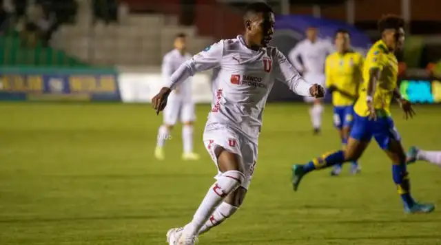  Óscar Zambrano alterna con regularidad en LDU. Foto: LDU Quito.   