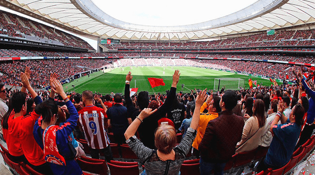 Récord mundial: más de 60 mil personas asistieron a partido de fútbol femenino en España [VIDEO]