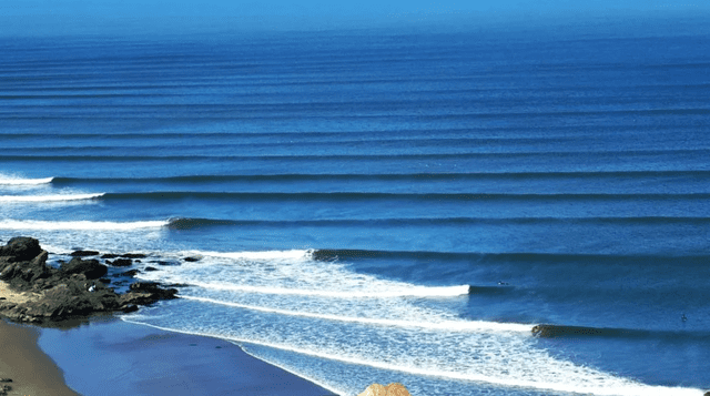 El mar peruano alberga la ola más larga del mundo. Foto: Chicama Surf Resort   