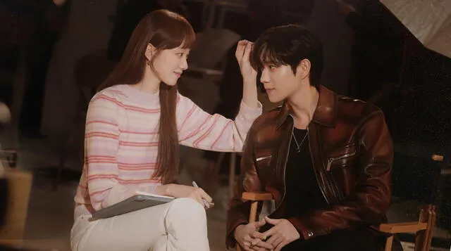  Kim Young Dae y Lee Sung Kyung en 'Shooting Stars'. Foto: tvN   