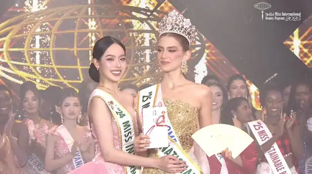 Catalina Duque es la nueva reina. Foto: captura/YouTube Catalina Duque es la nueva reina. Foto: captura/YouTube