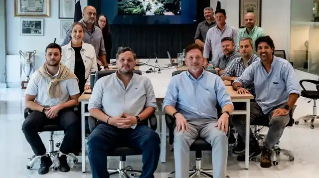 La directiva de Conmebol y Olimpia se reunieron para el proyecto ODD Estadio. Foto: D10 La directiva de Conmebol y Olimpia se reunieron para el proyecto ODD Estadio. Foto: D10