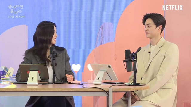 Kim So Hyun y Song Kang en una entrevista online para Love Alarm 2. Foto: Netflix