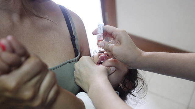  Los especialistas recomiendan seguir el esquema de vacunación contra esta enfermedad. Foto: Minsa   